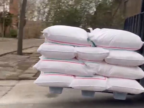 產品發(fā)貨裝車